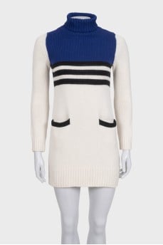 White knitted dress with colored inserts