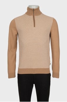 Men's beige wool jumper with a zipper