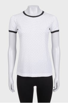 Slim-fitting T-shirt with a small print