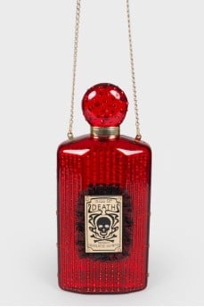Bag shaped like a bottle on a gold chain