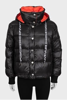 Reversible cropped down jacket with a hood