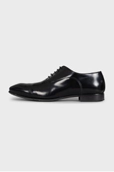 Men's black leather lace-up shoes