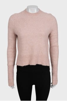 Pink sweater with a straight cut