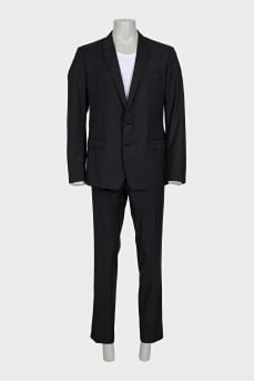 Men's wool suit with straight trousers