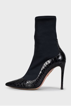 Leather ankle boots with embossed heels