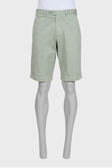 Men's green denim shorts with pockets