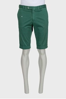 Men's green straight-leg shorts