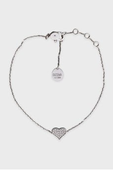 Gold bracelet with a heart decorated with diamonds