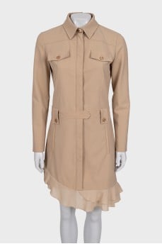Beige dress with patch pockets and a belt