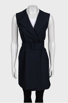 Black elongated vest