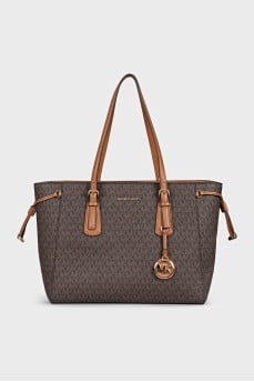 Voyager tote with tag