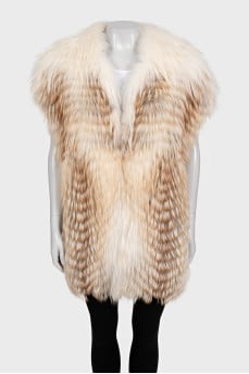 Straight-cut natural fur vest
