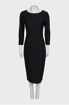 Fitted black dress with tag