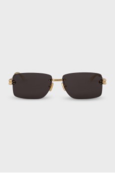 Rectangular sunglasses with black tint