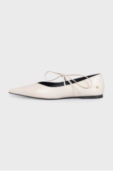 Leather ballet flats with laces