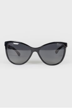  Sunglasses with brown inserts on arcs