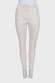 Джинси slim fit на середній посадці