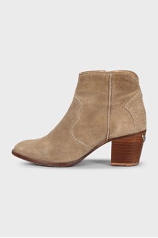 Suede Cossack boots with a zipper