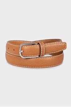 Brown belt with contrast stitching