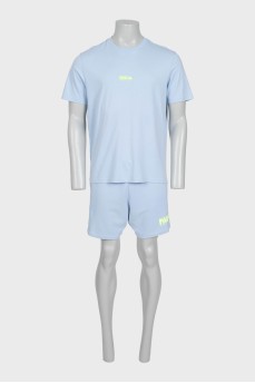 Men's suit consisting of a T-shirt and shorts