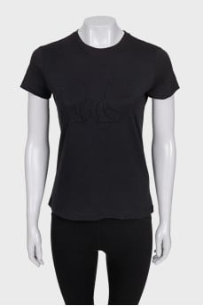 Black straight T-shirt with decoration