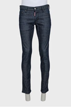Men's blue jeans with logo on the pocket