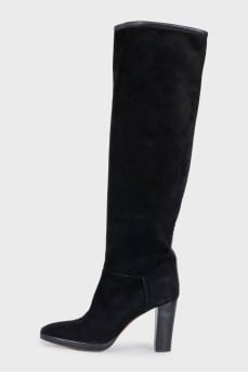 Black suede high-heeled boots
