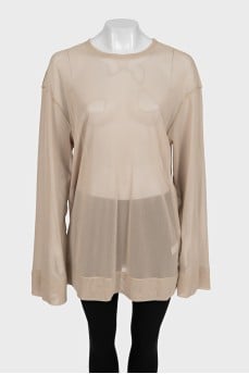 Long, loose-fitting blouse