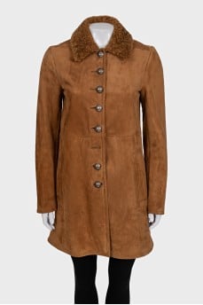 Brown suede coat with a straight cut