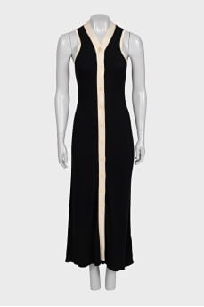 Sleeveless V-neck maxi dress with cape
