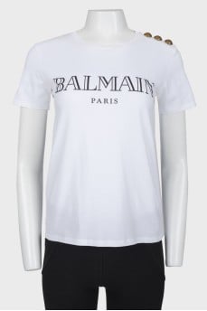 White T -shirt with a black log of brand