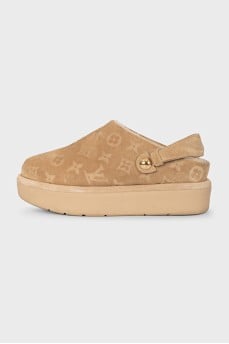 Suede clogs with signature embossing