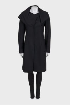 Black coat with an asymmetrical top