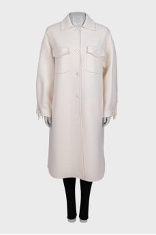 Straight-cut wool coat with patch pockets