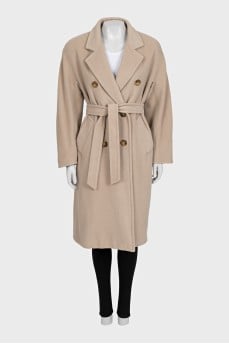 Double-breasted wool and cashmere coat with belt