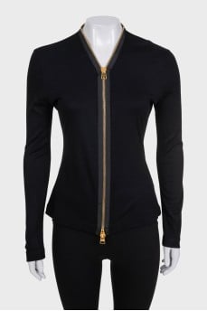 Fitted cardigan with a gold zipper