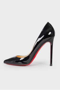 Black varnished stilettos, with red sole