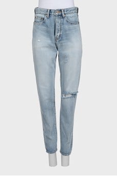 Light blue straight-leg jeans with a ripped effect