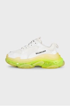 Кросівки з яскравою підошвою Triple S