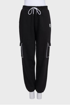 Drawstring sweatpants with tag