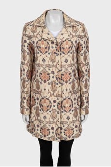 Straight coat with a bright print