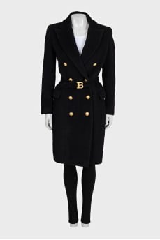 Fitted wool coat with gold buttons