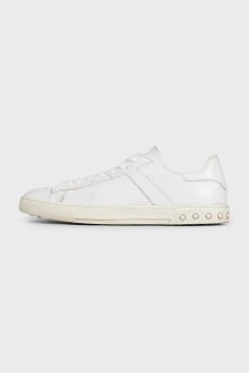 Men's white leather sneakers
