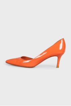 Orange leather mid-heeled shoes