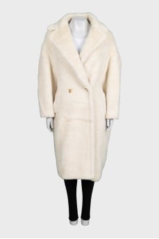 White alpaca and wool buttoned fur coat