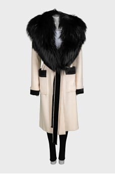 White coat with fox fur