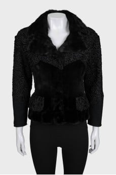 Black cropped coat decorated with fur