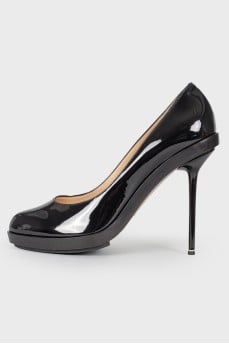 Black patent leather stiletto heels