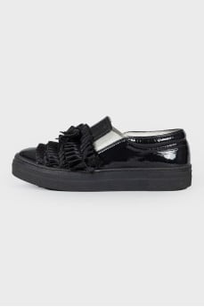Children's slip-ons with ruffles