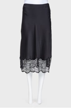 Skirt with lace